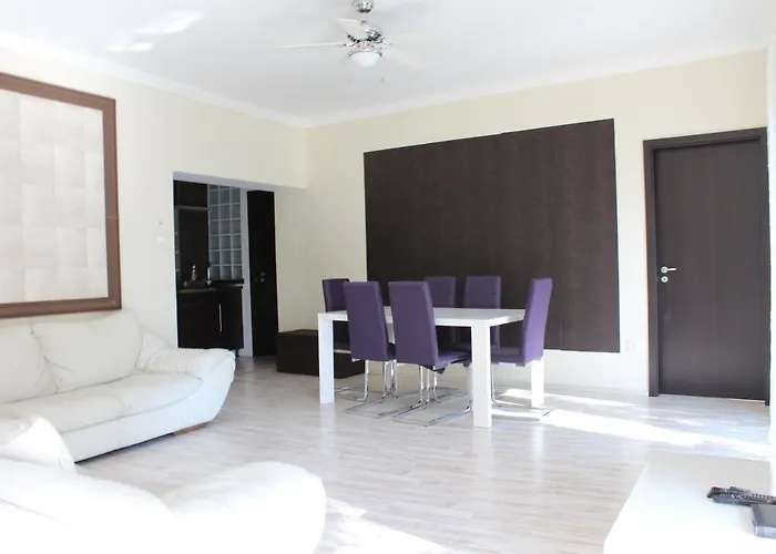 Medlin Apartman שיופוק